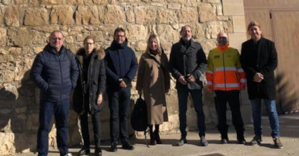 Grup de personas fent visita a les instal·lacions de l’ECD de Maials en el marc del Pla d’Emergència Nuclear