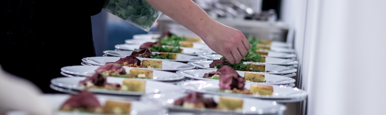El Consell Executiu ha aprovat el Pla de seguretat Alimentària amb un objectiu clar: “promoure des de l’Administració models agroalimentaris més sostenibles d’acord amb els objectius de desenvolupament sostenible de l’Agenda 2030”, ha argumentat la Portaveu del Govern, Patrícia Plaja, durant la roda de premsa posterior a la reunió del Govern. El Pla s’orienta a minimitzar riscos sanitaris per a la ciutadania i també a mantenir “el prestigi de Catalunya en l’àmbit de la seguretat alimentària i afavorir la projecció dels productes agroalimentaris catalans en els mercats internacionals”.   